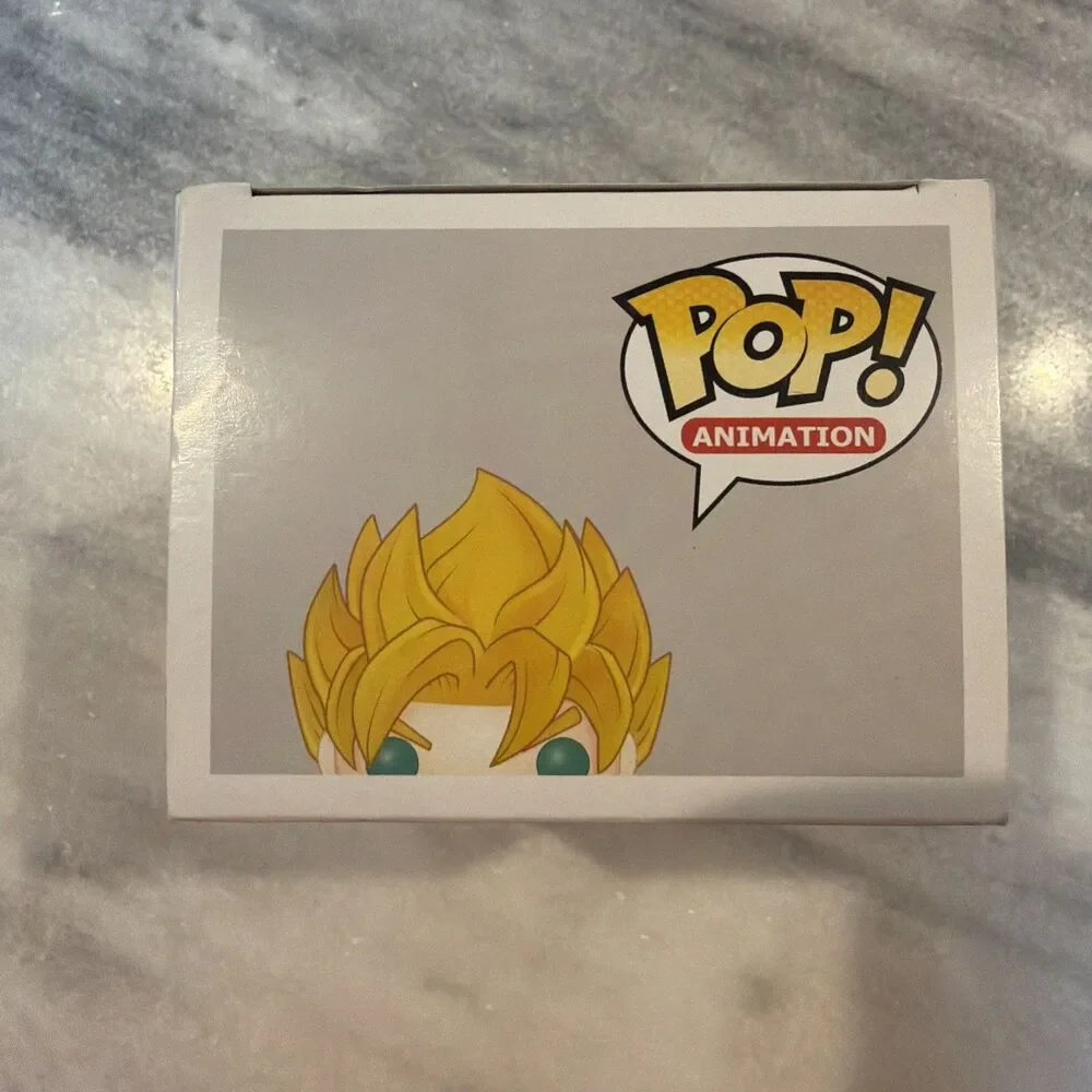 Funko Pop! Dragon Ball Z Super Saiyan Goku #14 (Metallic) Lootcrate Exclusive